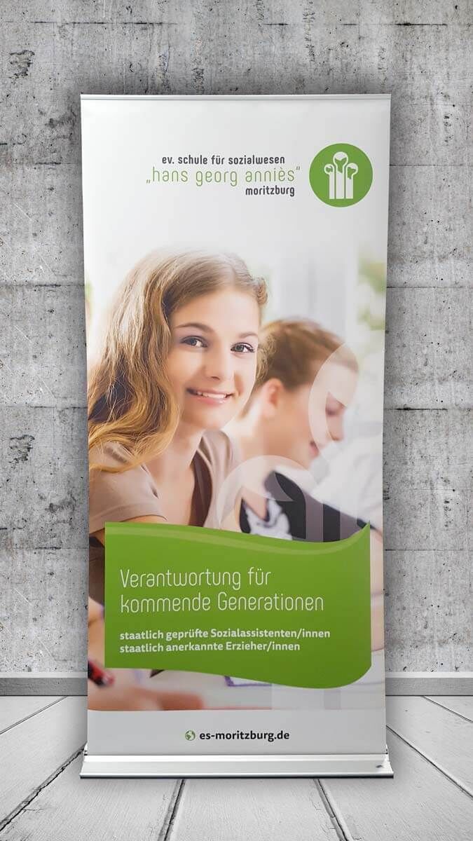 Ev. Schule für Sozialwesen Moritzburg - Gestaltung RollUp-Display