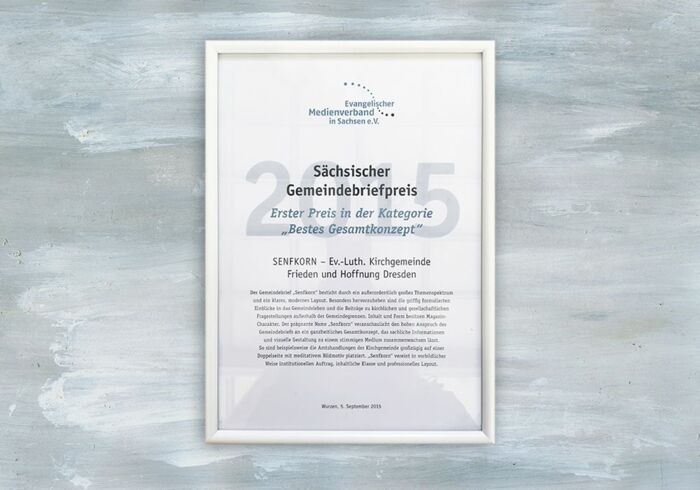 Urkunde "Erster Preis in der Kategorie: Bestes Gesamtkonzept" beim Sächsischen Gemeindebriefpreis 2015